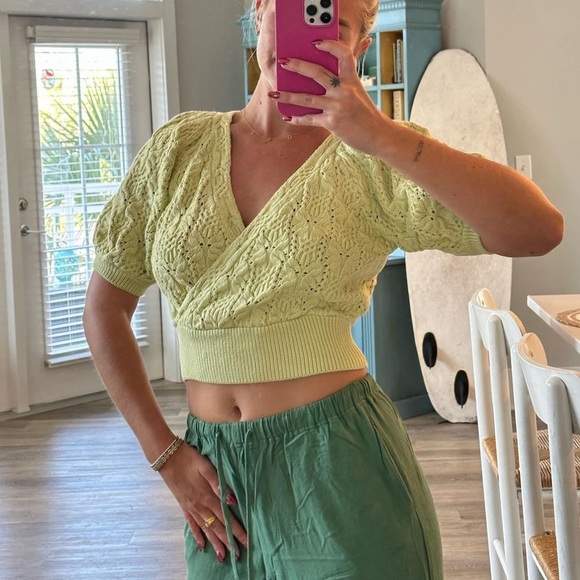 ASTR THE LABEL SWEATER TOP - Picture 4 of 6